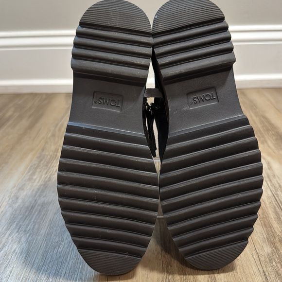 Tom’s Maude Wedge Boot Dark Grey Suede EUC - Picture 10 of 10